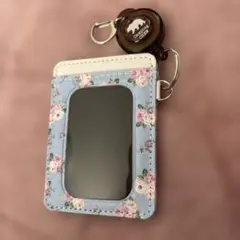 最終値下げ✨️花柄 パスケース リール付き ICカードケース レディース