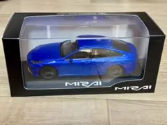 TOYOTA MIRAI ミニカー ブルーのサムネイル
