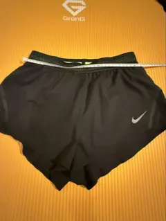 A*様 Nike 黒 ショートパンツs