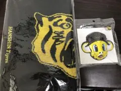 新品未開封！阪神タイガースタオルとトラッキーミニおめん♪