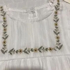 【新品未使用】刺繍付き ひまわり ロンパース 70 タグ付き