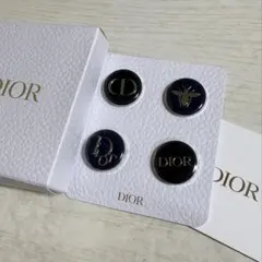 ＊非売品＊Dior ノベルティ　ピンバッジ