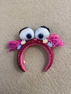 カラフルなキャラクターカチューシャ