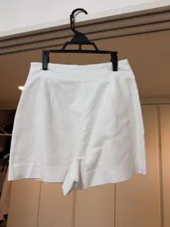 【ZARA 】ホワイト ショートパンツ XS