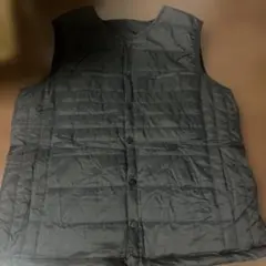 黒のダウンベスト Lサイズ