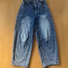 スタッズ　ビーズ装飾ブルーデニムワイドレッグパンツ