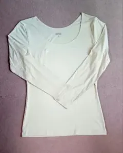 ユニクロ　ヒートテック　UネックT　長袖インナー　 Мサイズ　 レディース