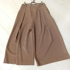 ワイドパンツ タック入り　 ブラウン　オフィスカジュアル