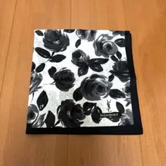 Yves Saint Laurent YSL ハンカチ 薔薇柄のサムネイル