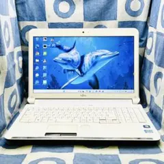 大特価！サクサク快適SSD☆爽やか白ノートパソコン♪カメラ付！Windows11