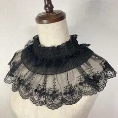 大人かわいいラウンド型のつけ襟