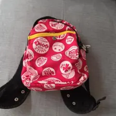 赤色 プリント柄 リュック　F.O.インターナショナル