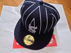 New Era supreme 59FIFTY ストライプ キャップ 7 3/8 - メルカリ
