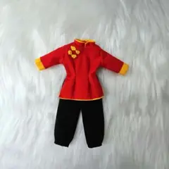 リカちゃん服　カンフー服　赤黒のサムネイル