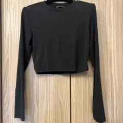 ZARA ブラック クロップド長袖Tシャツ