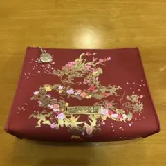 ランコム（Lancôme）　昇龍と花柄の赤いフラットポーチ