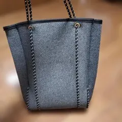 Item thumbnail for item d267dafa-6abe-4e40-9976-286913654e2c