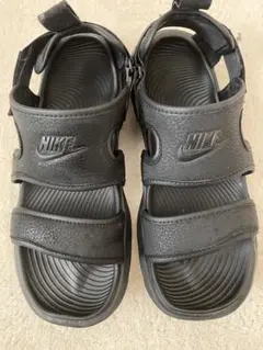 NIKE スポーツサンダル　黒25.0のサムネイル
