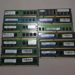 대량으로 판매되는 데스크탑 PC용 메모리 13매