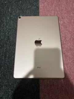 Apple iPad Pro 10.5 本体