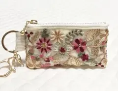 Item thumbnail for item fd3cbb99-572f-4dd0-bea1-48b52b81c41a