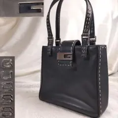 ブルベコーデに　y2k　地雷系コーデに　ワイルドコーデに　ゲス　ハンドバッグ