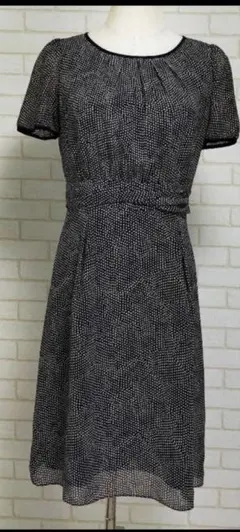 スーナウーナ ハイウエストワンピース　ひざ丈　半袖