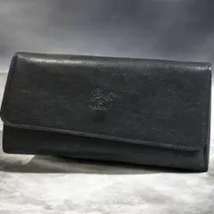 イルビゾンテの長財布　三つ折りタイプ　 収納たっぷり　本革　ウォレット
