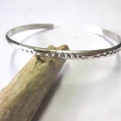 インディアンジュエリー ツイストバングル シルバー ナバホ ホピ