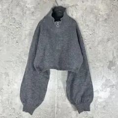 ダブルクローゼット　ショート丈　ニット　グレー　ボリュームスリーブ　ハーフジップ