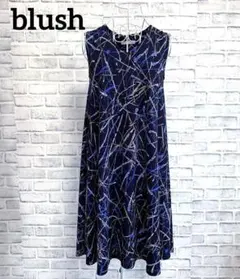 【blush】ブラッシュ　ゆったり　総柄　ノースリーブ　ワンピースのサムネイル