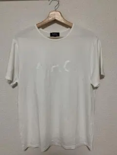 【大人気】A.P.CフロントロゴTシャツ