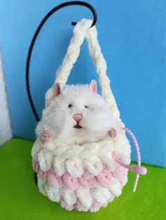 はむにぎりお出かけバッグ　フワフワモールのバッグチャーム ピンクボーダーのサムネイル