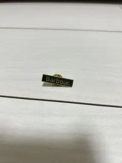 バブアー ロゴ ピンバッジ Barbour