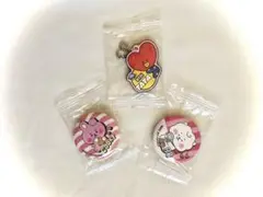 まとめ売りBT21 缶バッジ2種 ラバーキーホルダー1種 クリアファイル2種