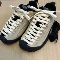新品　KEEN キーン 22.5 ジャスパー コラボモデル　黒の替えひも付