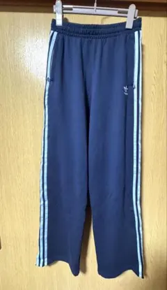 adidas Originals ジャージパンツ ネイビー 3本ラインのサムネイル