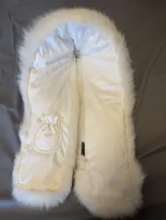 ホワイトファーショール