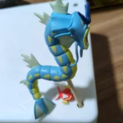 ポ*ガ様 最安値　立体ポケモン図鑑　ギャラドス＋コイキング付き