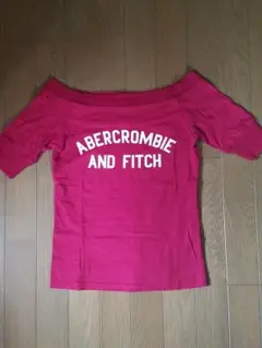 アバクロンビー&フィッチのTシャツ