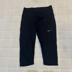美品　ナイキ　NIKE 黒 クロップド レギンス パンツ XLのサムネイル