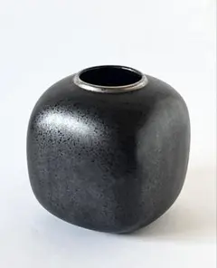 ビンテージ　アダム&イブ　陶器製　花瓶 ブラック　フラワーベース たち吉のサムネイル