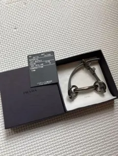 PRADA プラダ ブレスレット 銀 レザー 本革 ブラック ホースビット