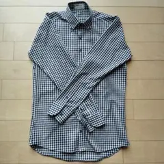 ORIHICA ネイビーとホワイトのチェック柄長袖シャツ