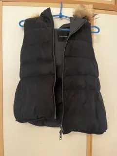 ファー付きフード 黒 ダウンベスト