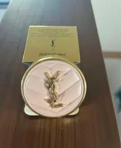 YSL タッチ グロウパクト ミニ　クッションファンデ　20 サンプルのサムネイル