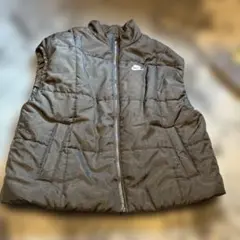 NIKE中綿ベストレディースMサイズ黒のサムネイル