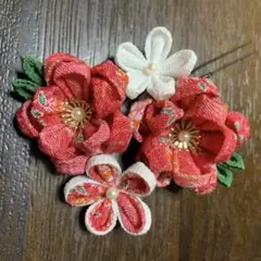つまみ細工 髪飾り 花モチーフ　赤 白　かんざしセット