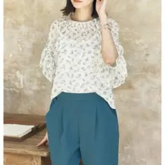 アースミュージック＆エコロジー シフォンフラワープリントブラウス Ｆ