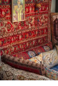 【超美品】ヴィンテージ赤ラグ 160×230